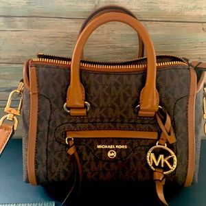 MICHAEL KORS MINI